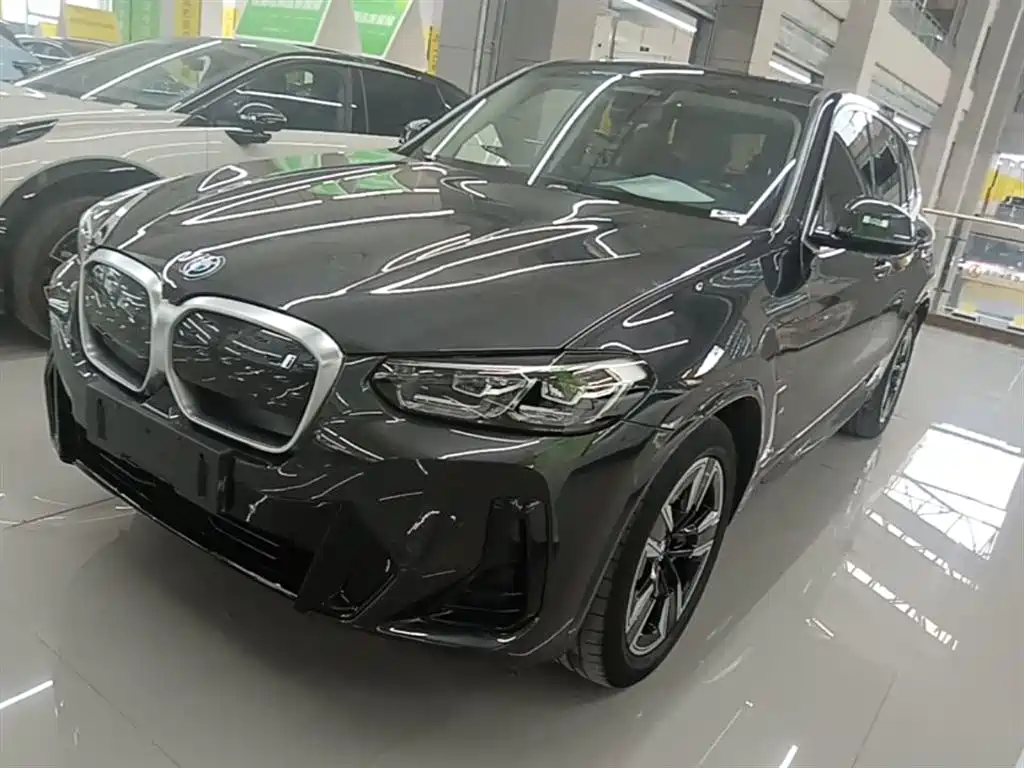 BMW iX3 2023 — фото 2