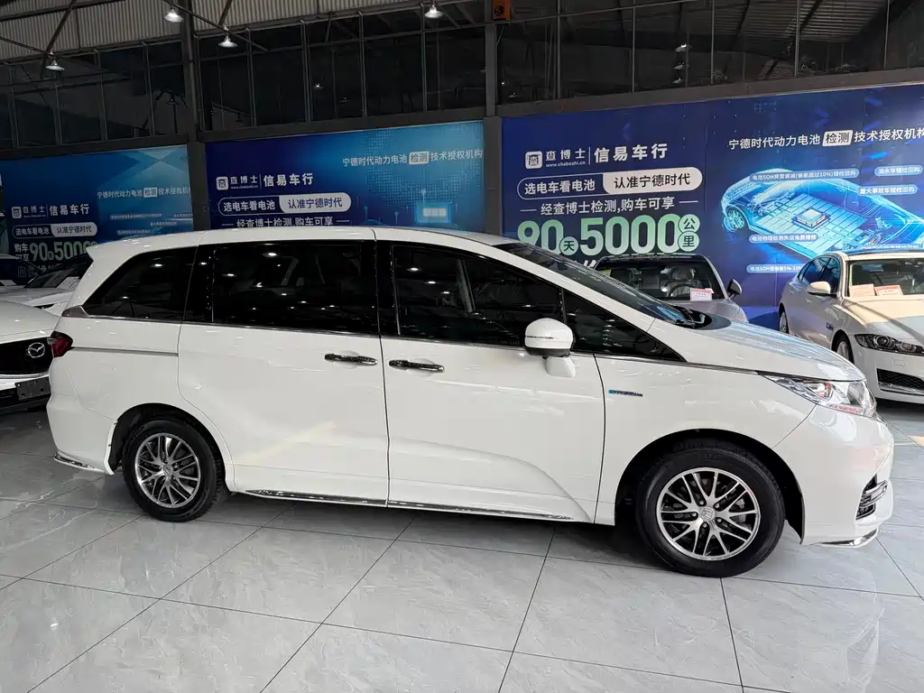 Honda Odyssey 2021 — фото 16