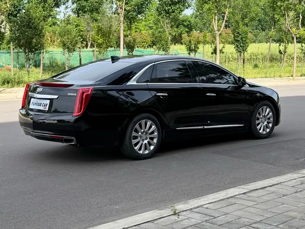Cadillac XTS 2017 — фото 4