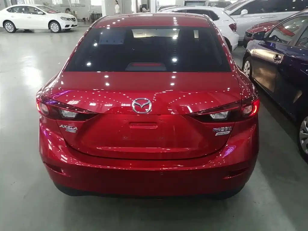 Mazda 3 Axela 2018 — фото 6
