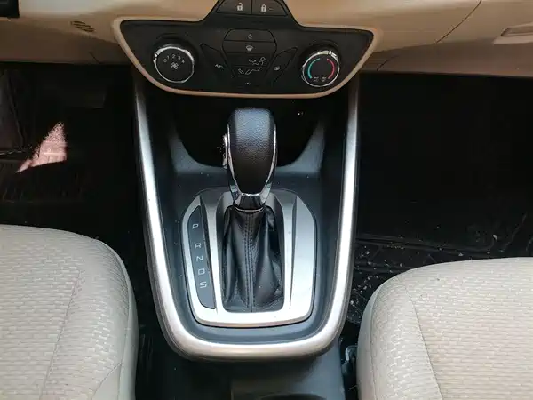 Ford Escort 2017