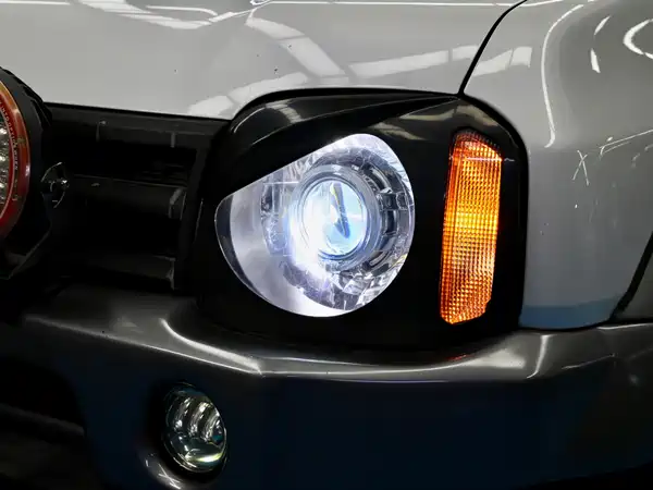 Suzuki Jimny 2015