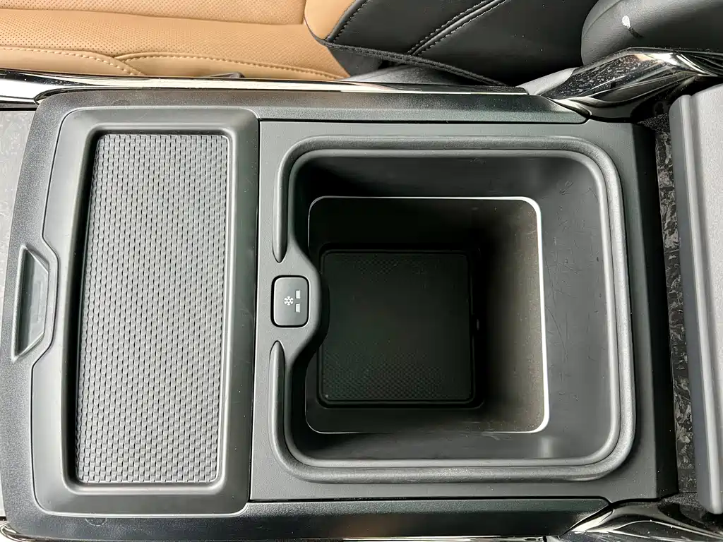 Land Rover Sport 2025 — фото 18