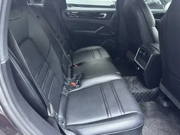 Porsche Cayenne 2019