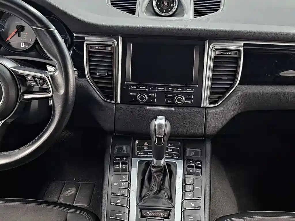 Porsche Macan 2016 — фото 6