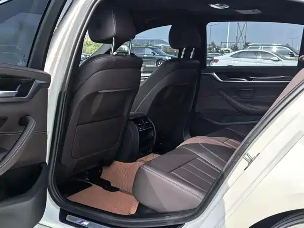 BMW 5 Series 2020