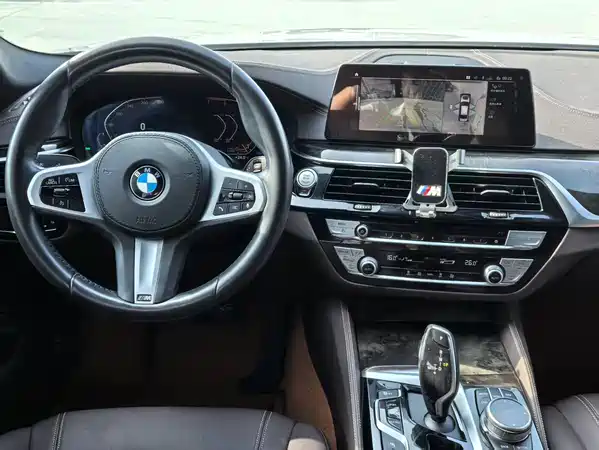 BMW 5 Series 2020