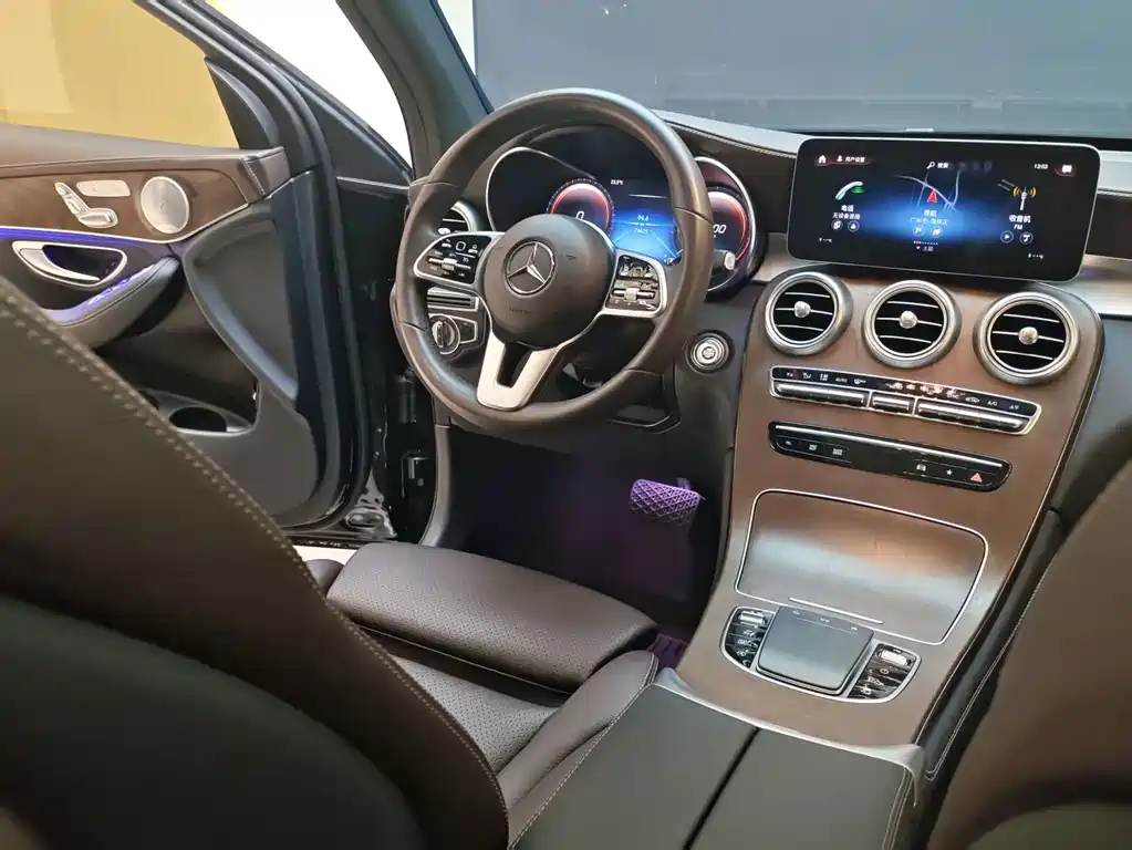 Mercedes-Benz GLC 2020 — фото 20