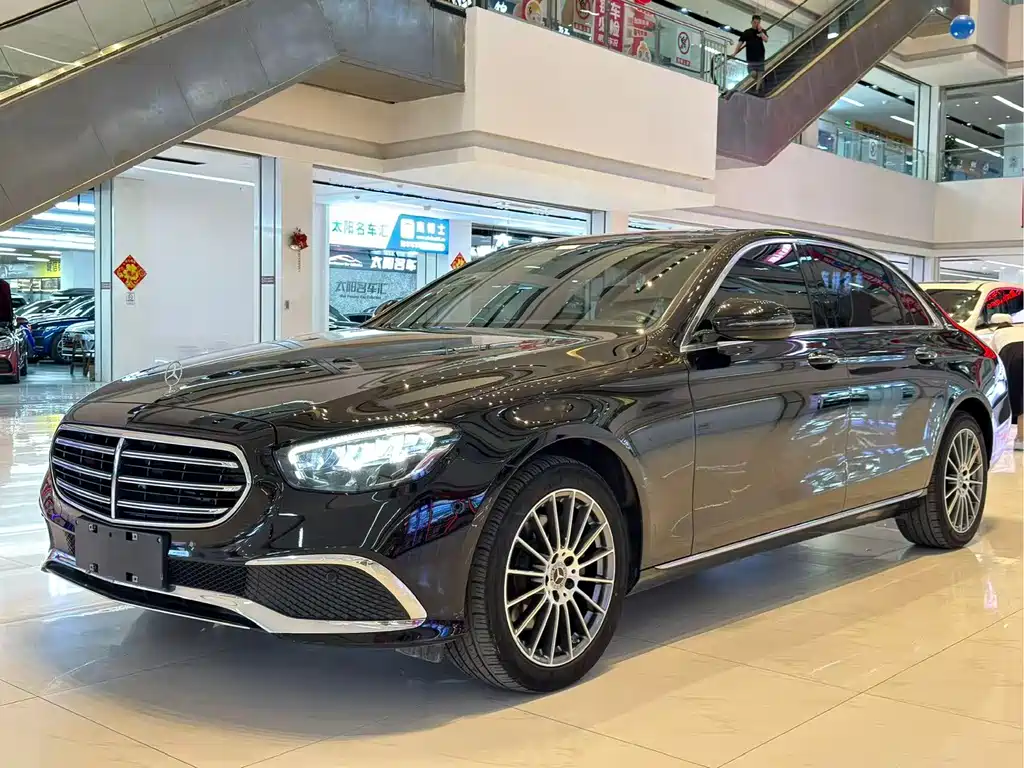 Mercedes-Benz E-Class 2023 — фото 1