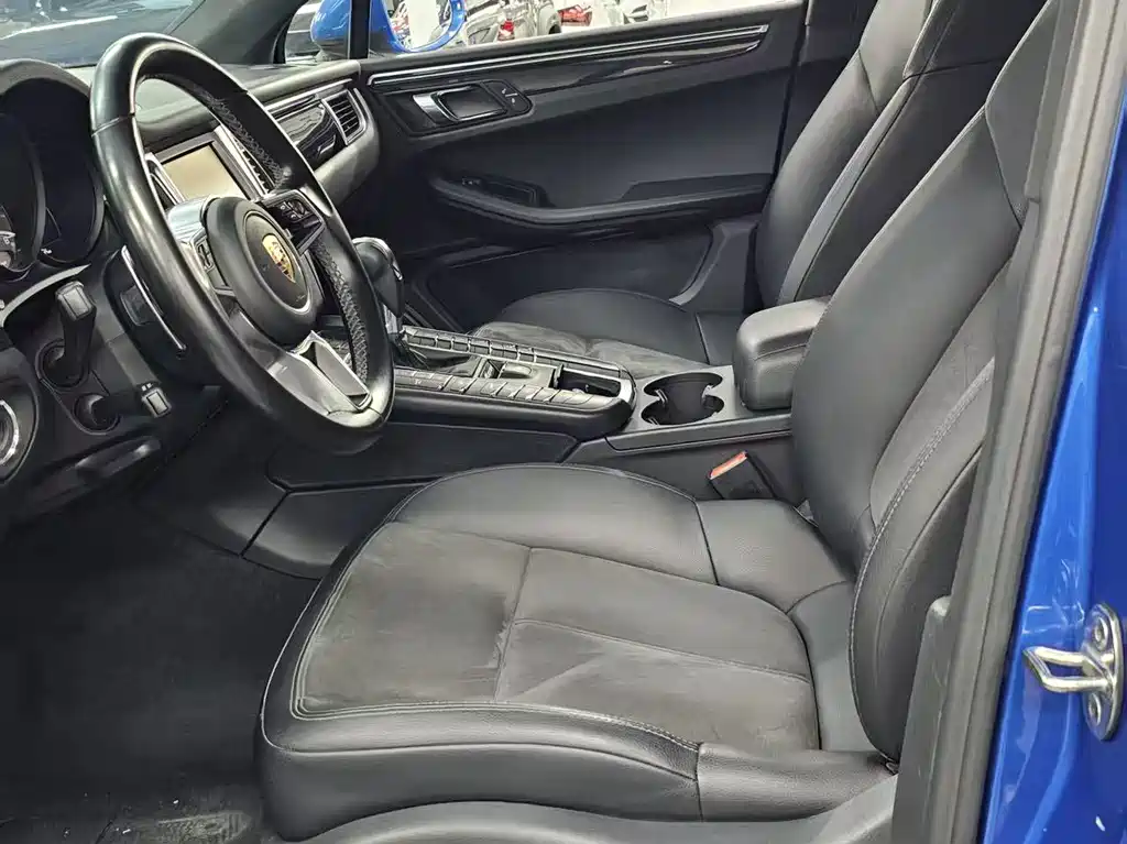 Porsche Macan 2016 — фото 13