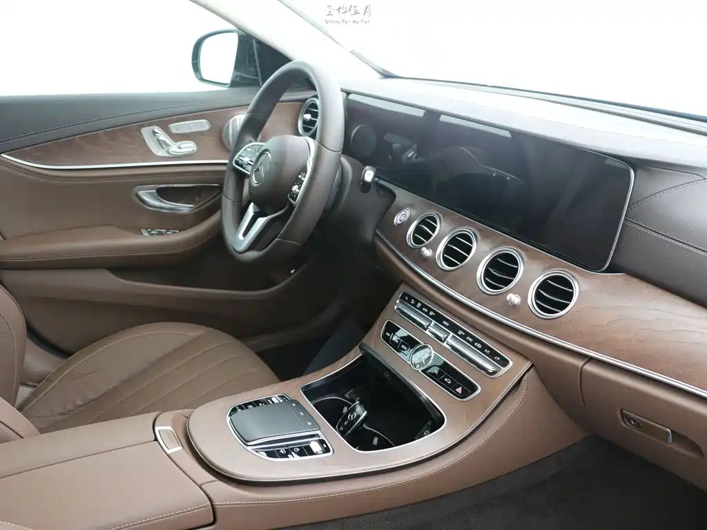 Mercedes-Benz E-Class 2020 — фото 8