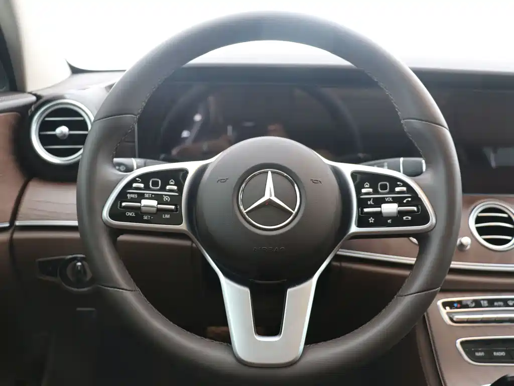 Mercedes-Benz E-Class 2020