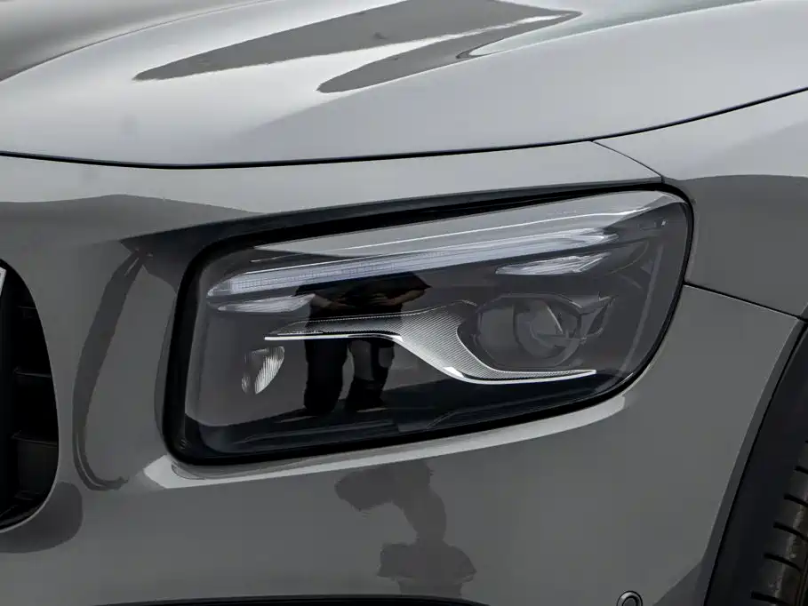 Mercedes-Benz GLB AMG 2024 — фото 15