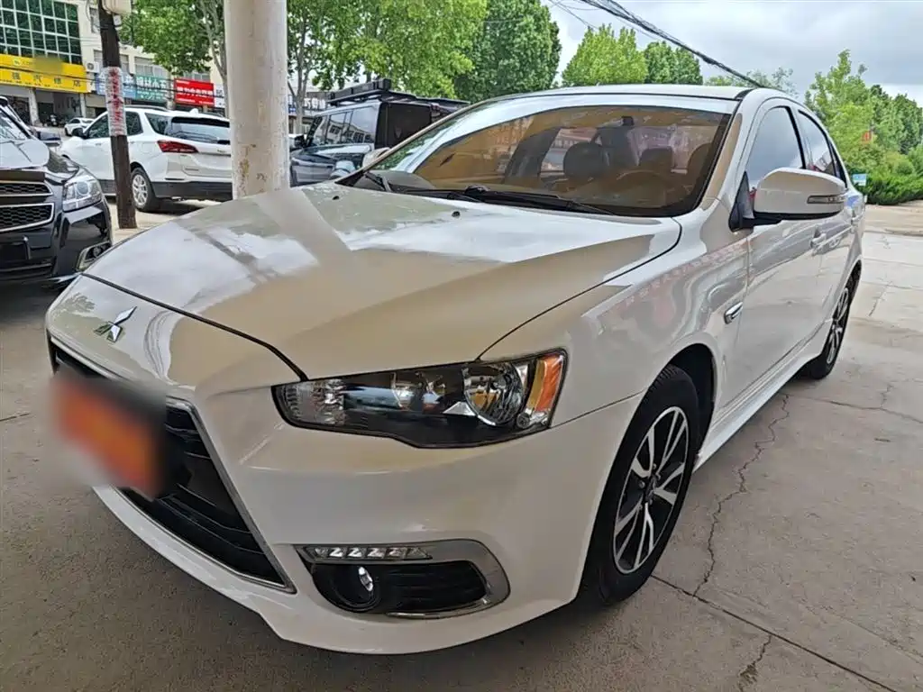 Mitsubishi Lancer EX 2015 — фото 2