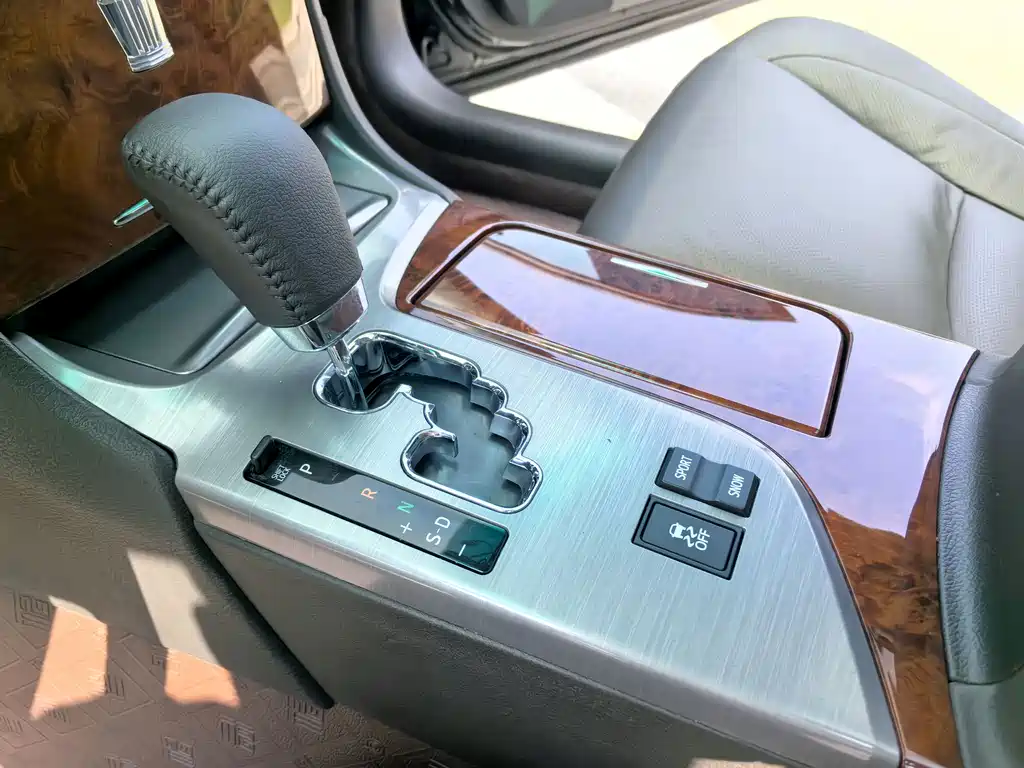 Toyota Crown 2014 — фото 12