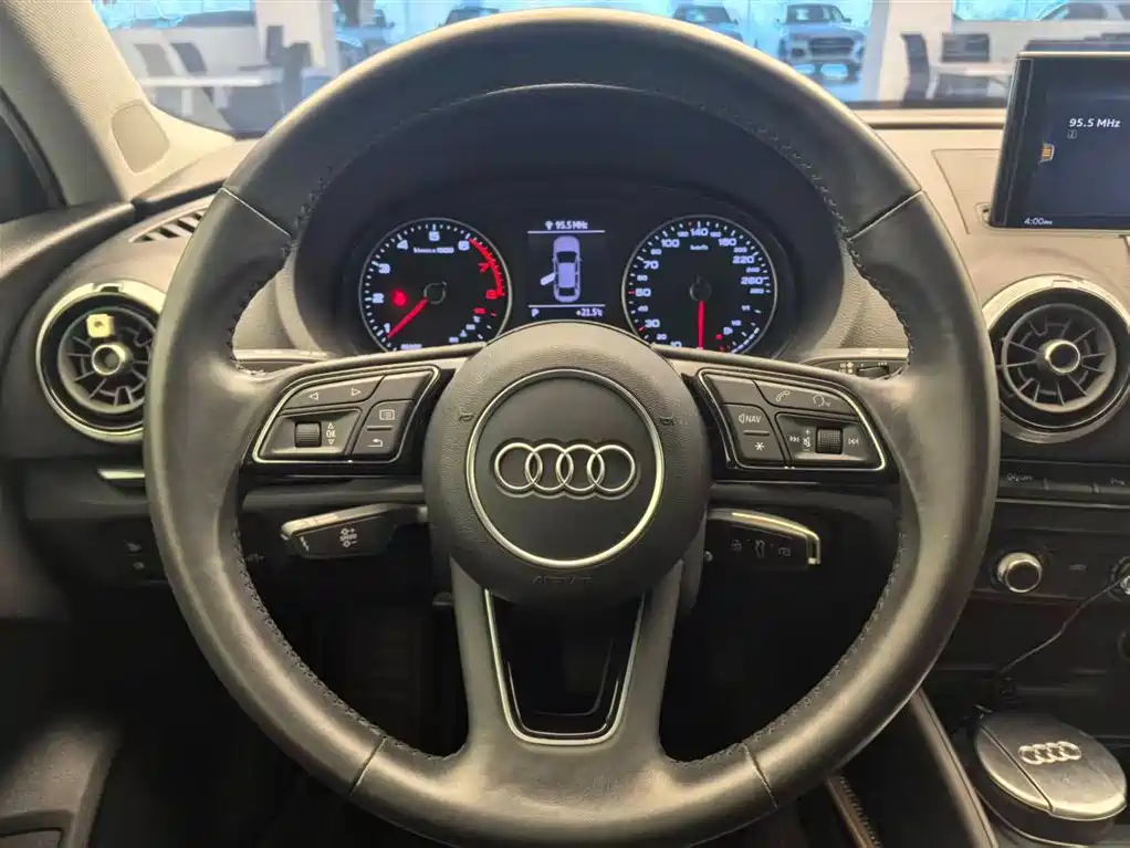 Audi A3 2020 — фото 11
