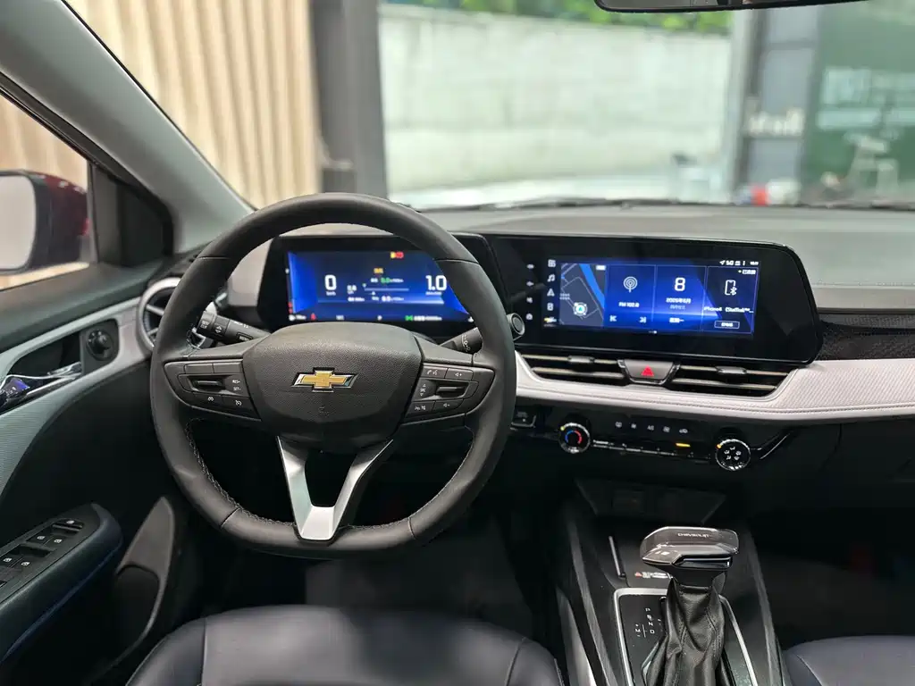 Chevrolet Cruze 2023 — фото 20