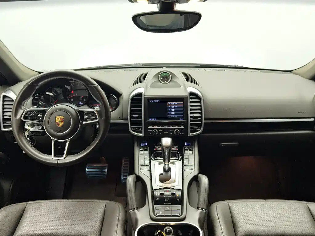 Porsche Cayenne 2015 — фото 10