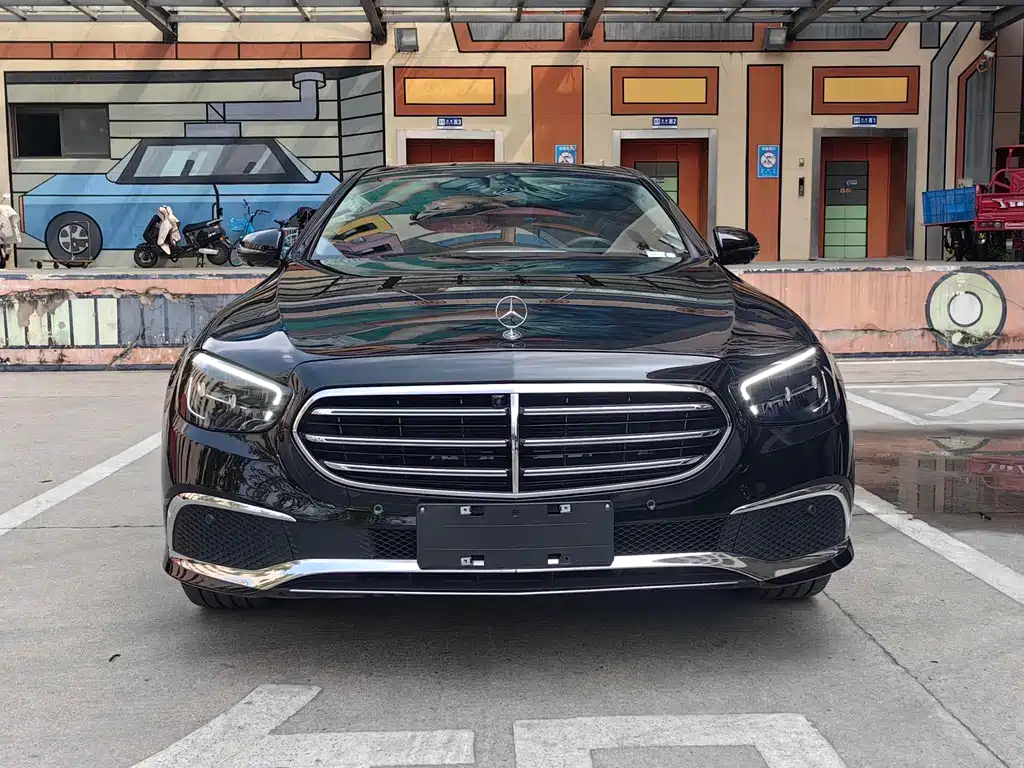 Mercedes-Benz E-Class 2023 — фото 2