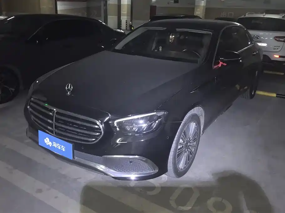 Mercedes-Benz E-Class 2022