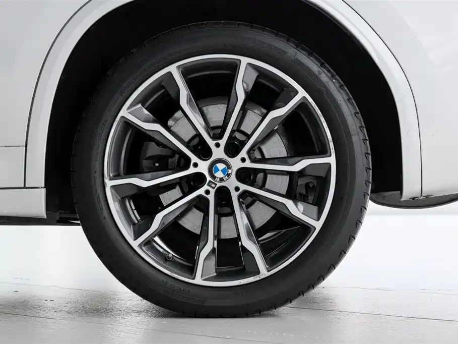 BMW X3 2022 — фото 9