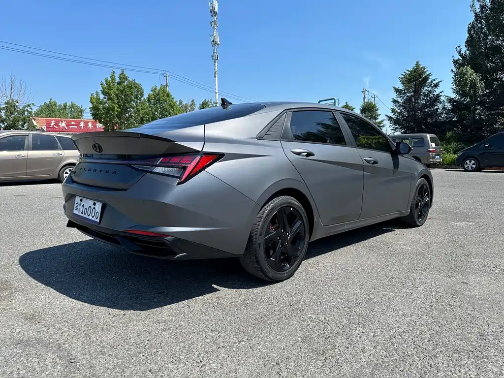 Hyundai Elantra 2023