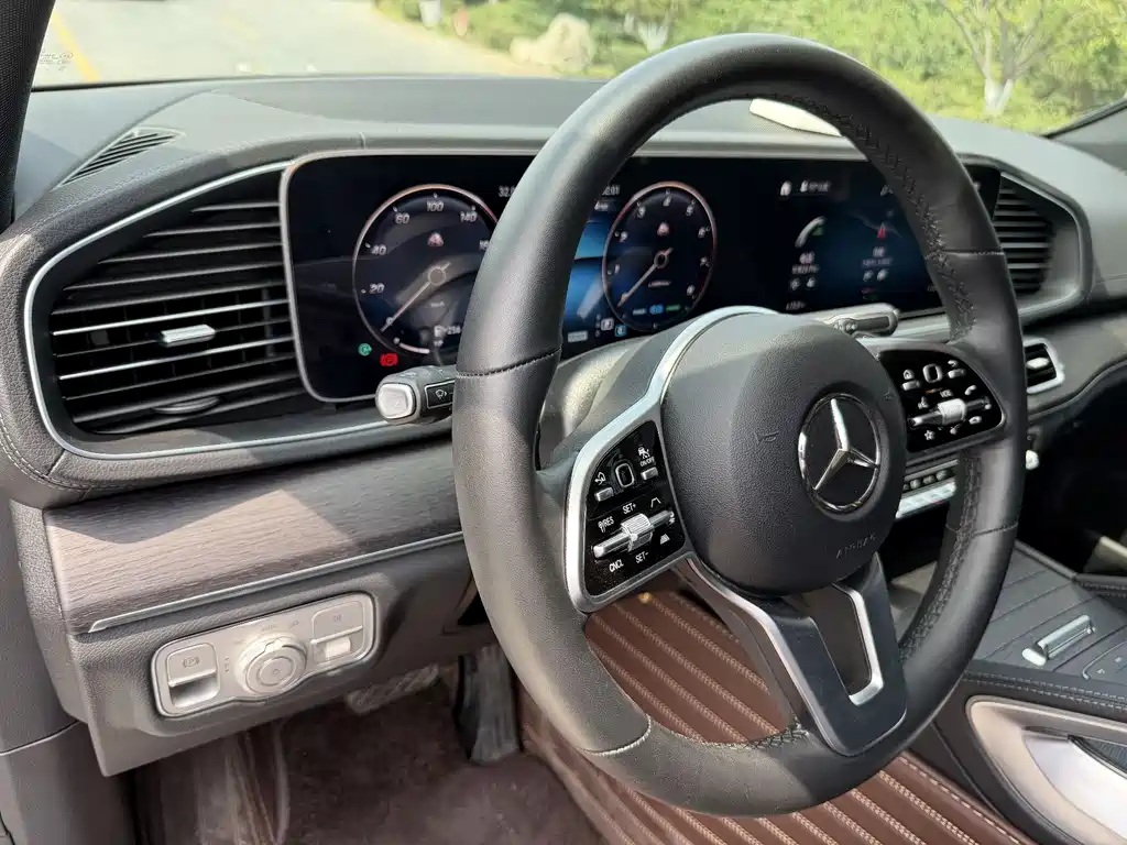 Mercedes-Benz GLS 2022 — фото 12