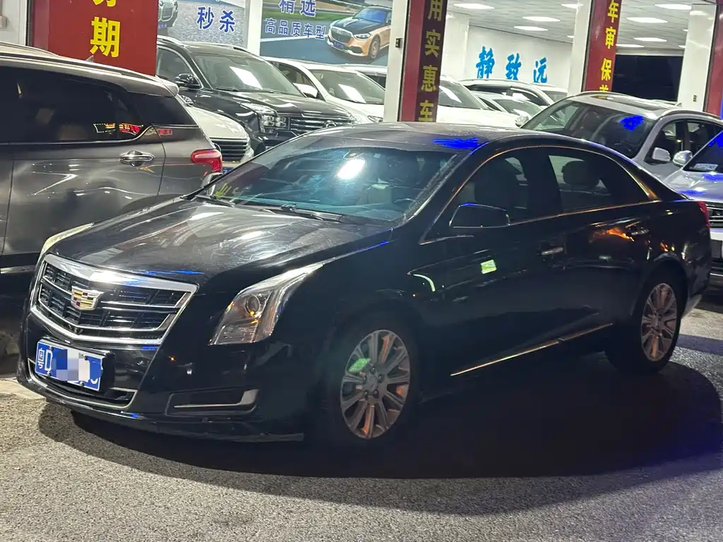 Cadillac XTS 2016 — фото 1