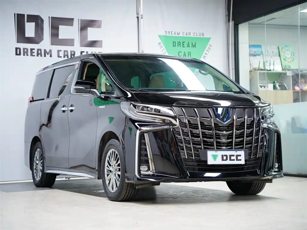 Toyota Alphard 2023 — фото 16