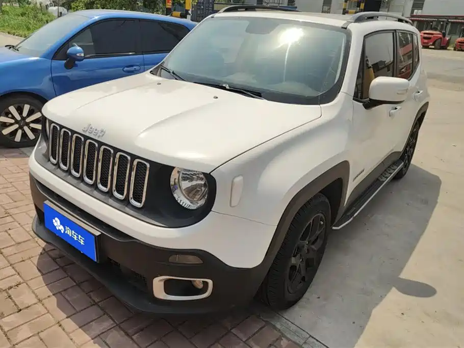 Jeep Renegade 2017 — фото 1