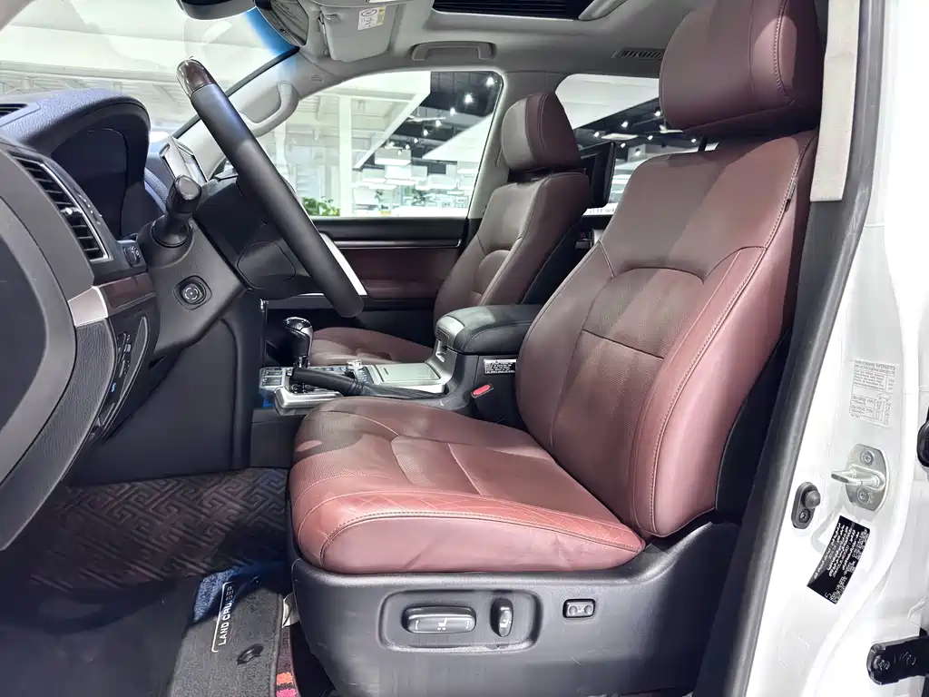 Toyota Land Cruiser 2019 — фото 19