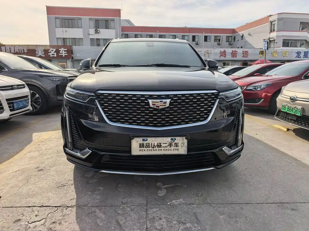 Cadillac XT6 2021 — фото 2