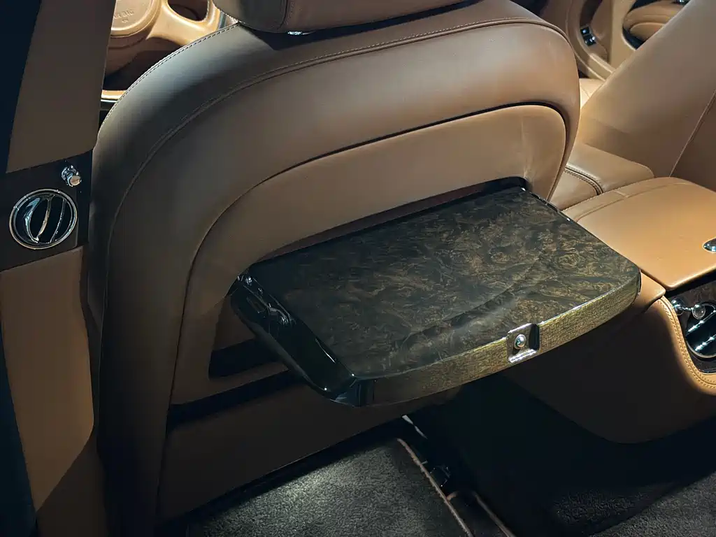 Bentley Mulsanne 2015 — фото 14
