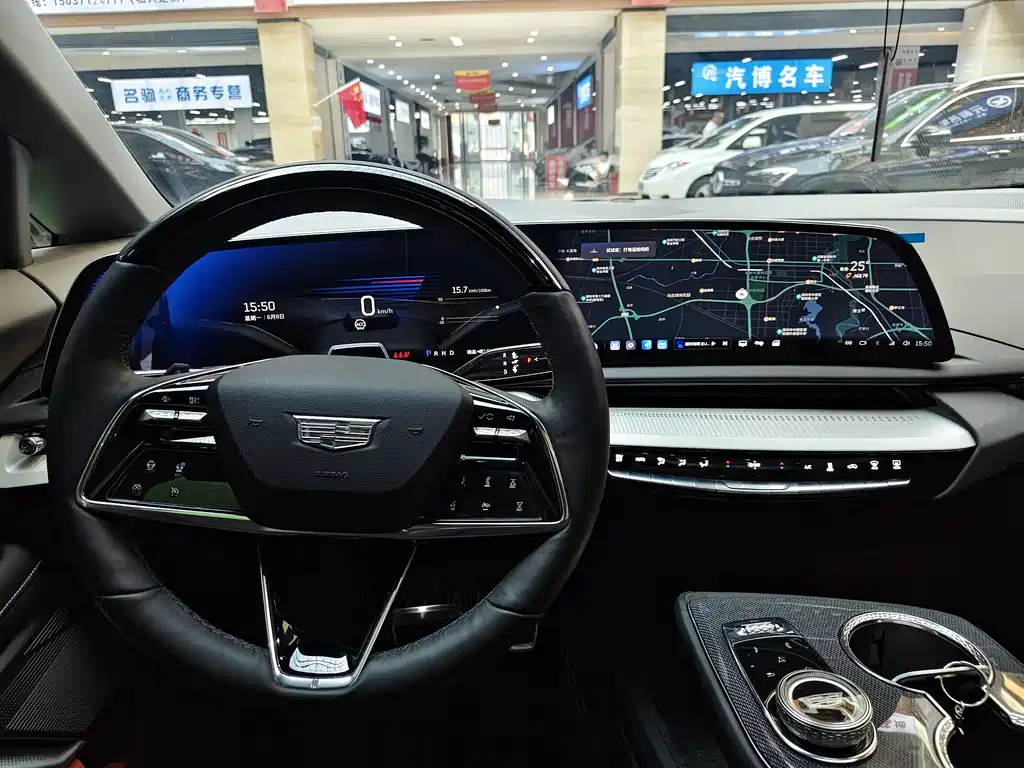 Cadillac IQ 2024 — фото 12
