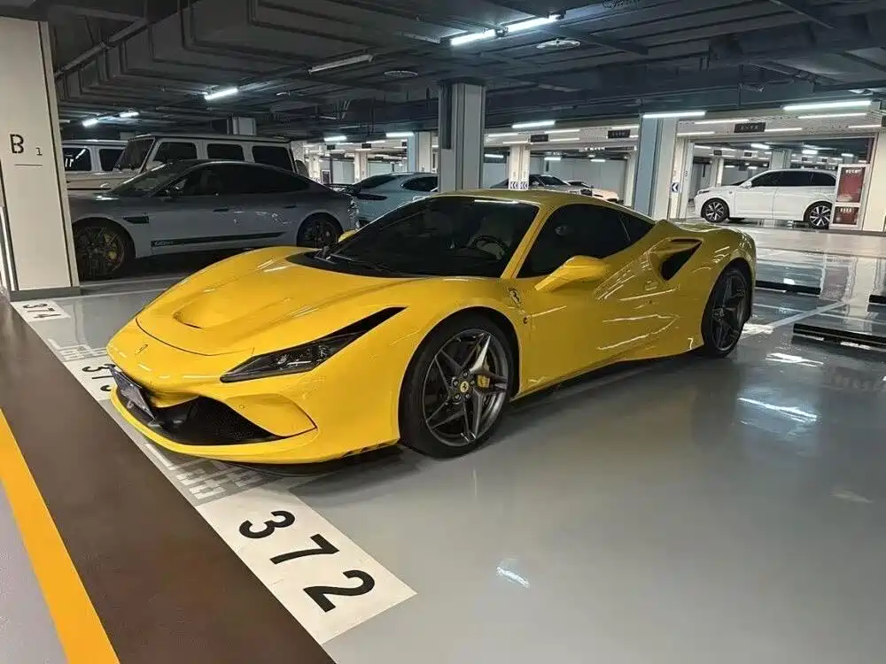 Ferrari F8 2022 — фото 2