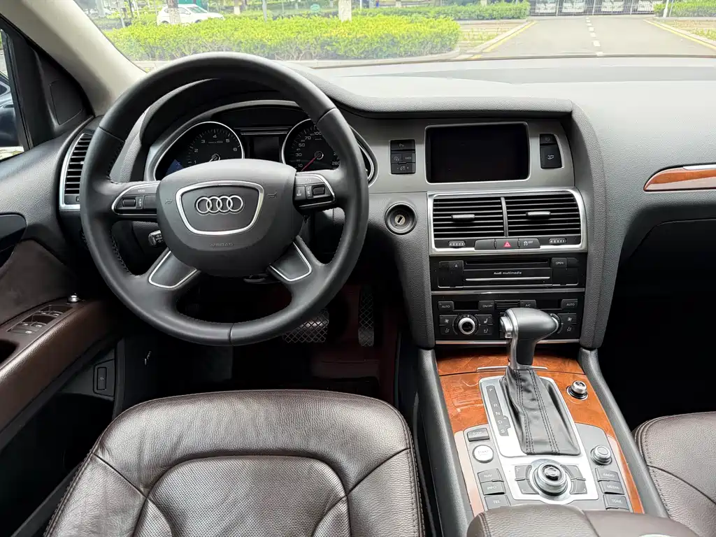 Audi Q7 2013 — фото 12