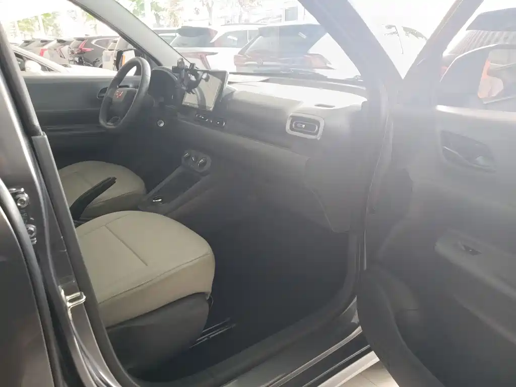 Wuling Hongguang New Energy 2025
