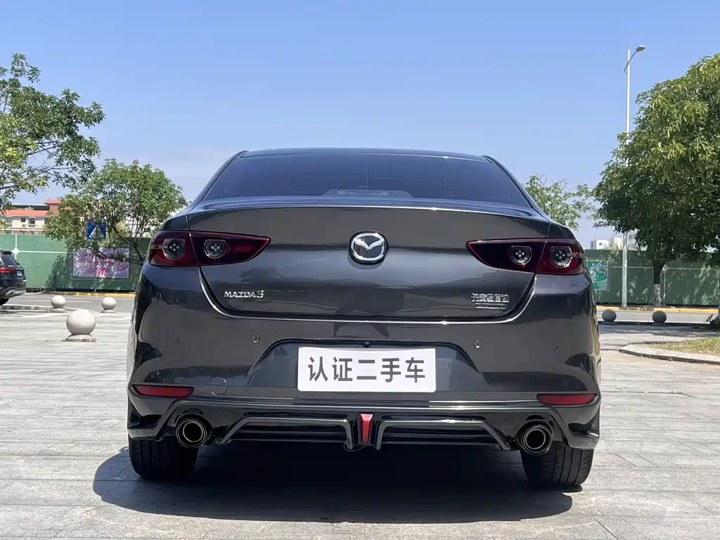 Mazda 3 Axela 2020 — фото 10