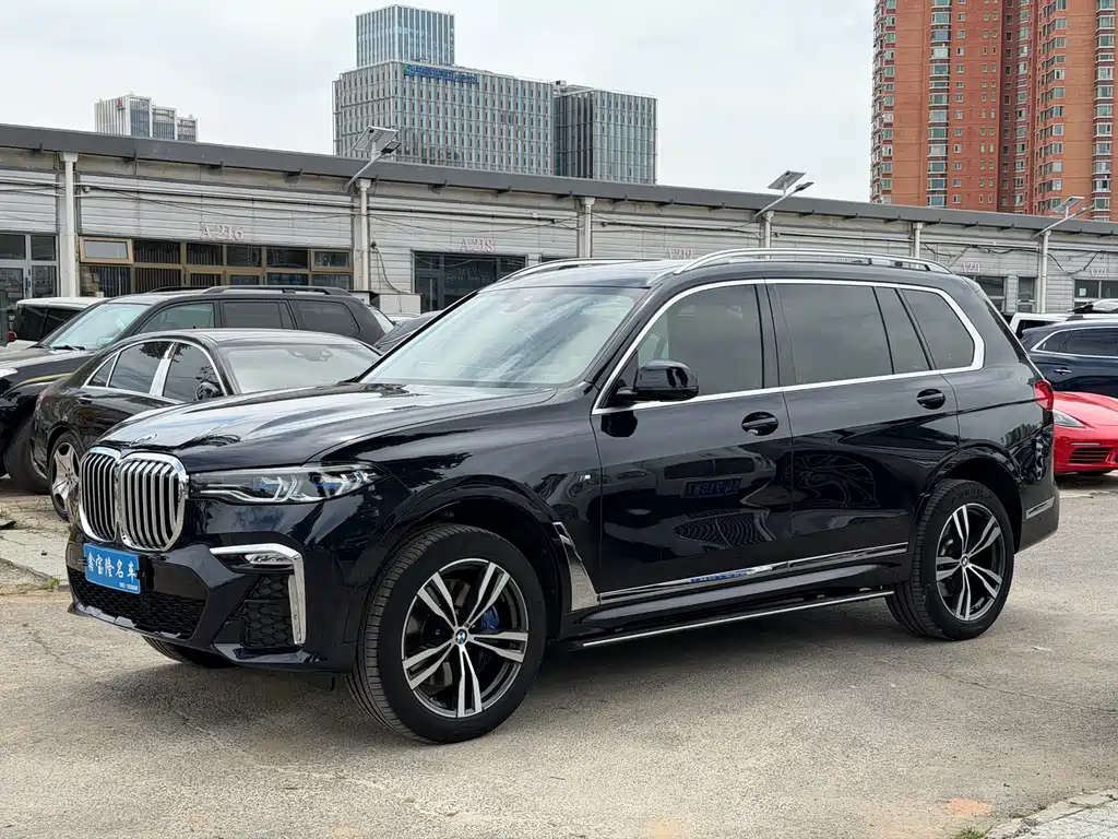 BMW X7 2022