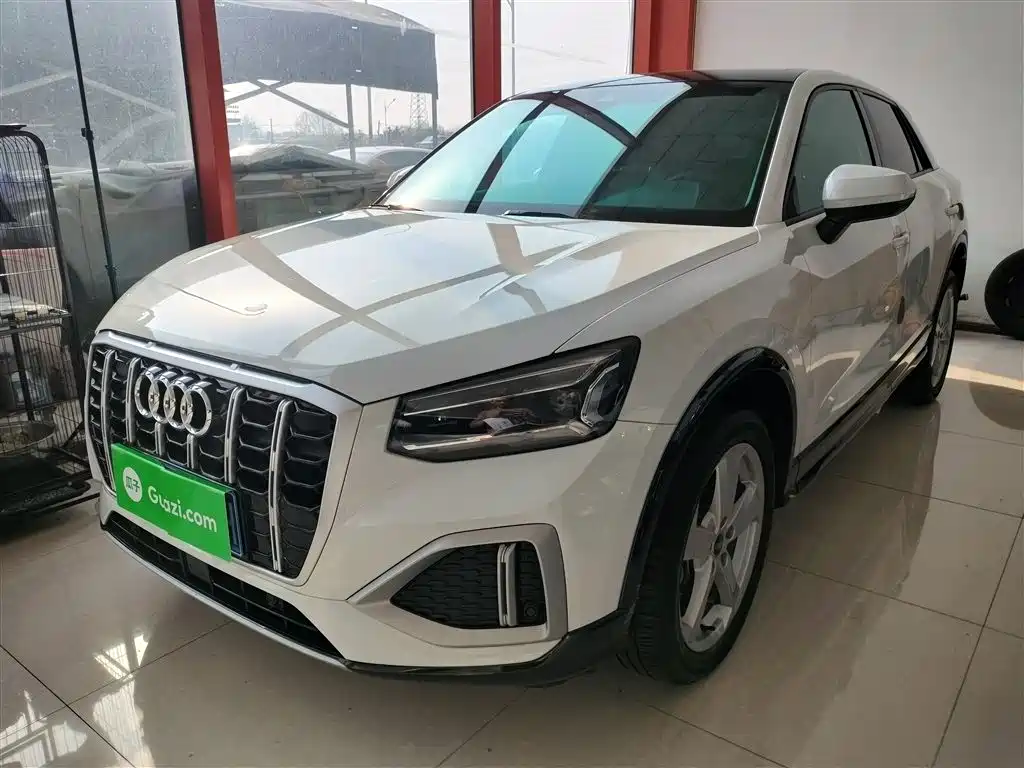 Audi Q2L 2023 — фото 2