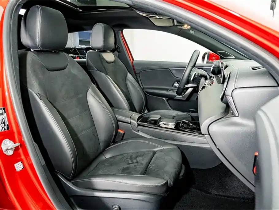 Mercedes-Benz A-Class 2019 — фото 21