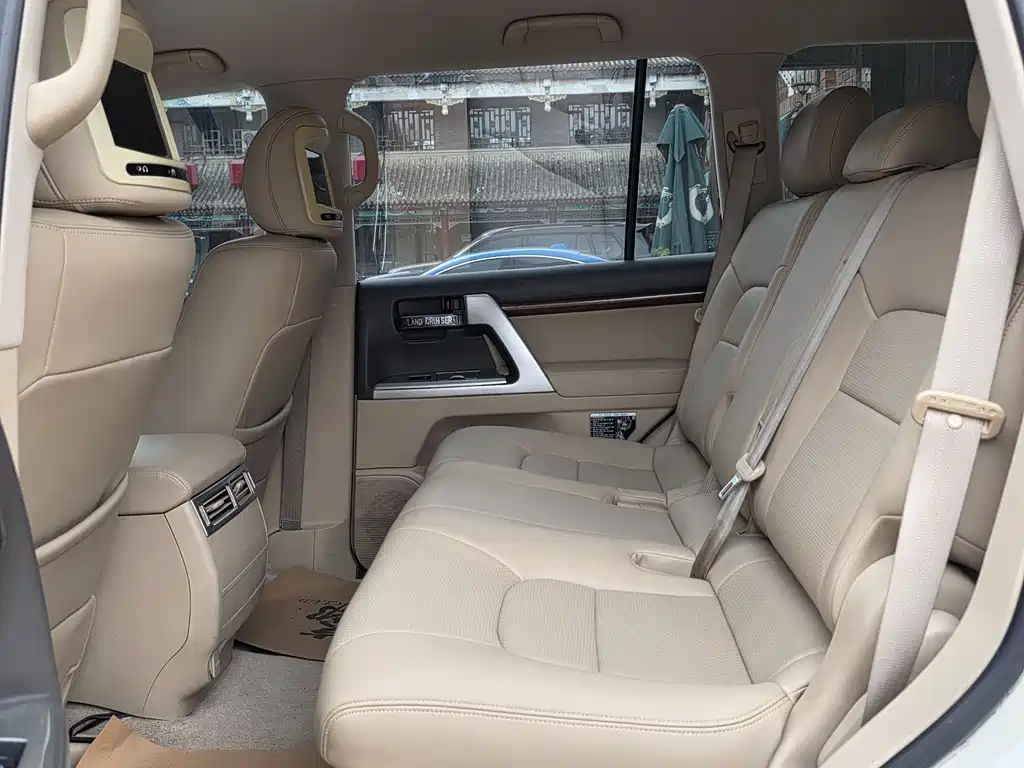 Toyota Land Cruiser 2015 — фото 21