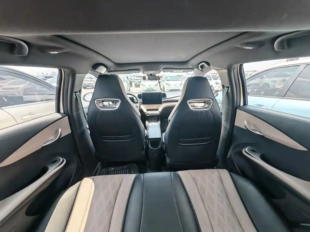 BYD Dolphin 2023 — фото 15