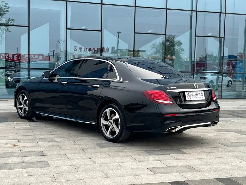 Mercedes-Benz E-Class 2018 — фото 4