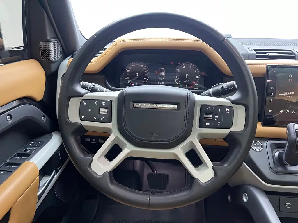 Land Rover Defender 2024 — фото 12