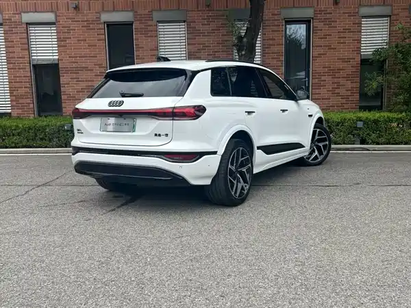 Audi Q6L E-Tron 2025