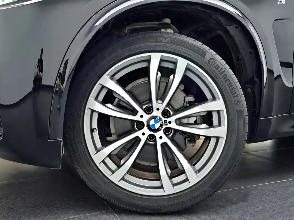 BMW X5 2018 — фото 10