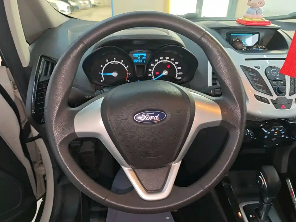 Ford Ecosport 2017 — фото 11