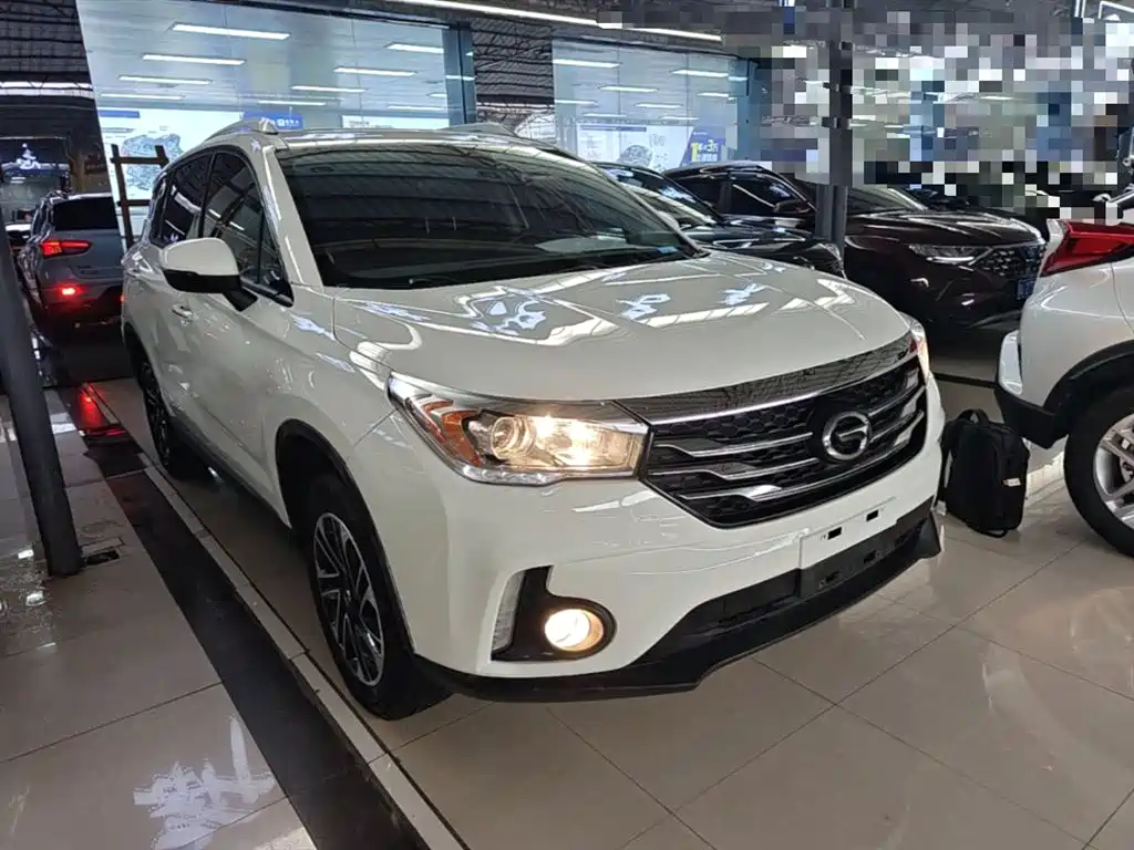 GAC Motor Trumpchi GS4 2017 — фото 4