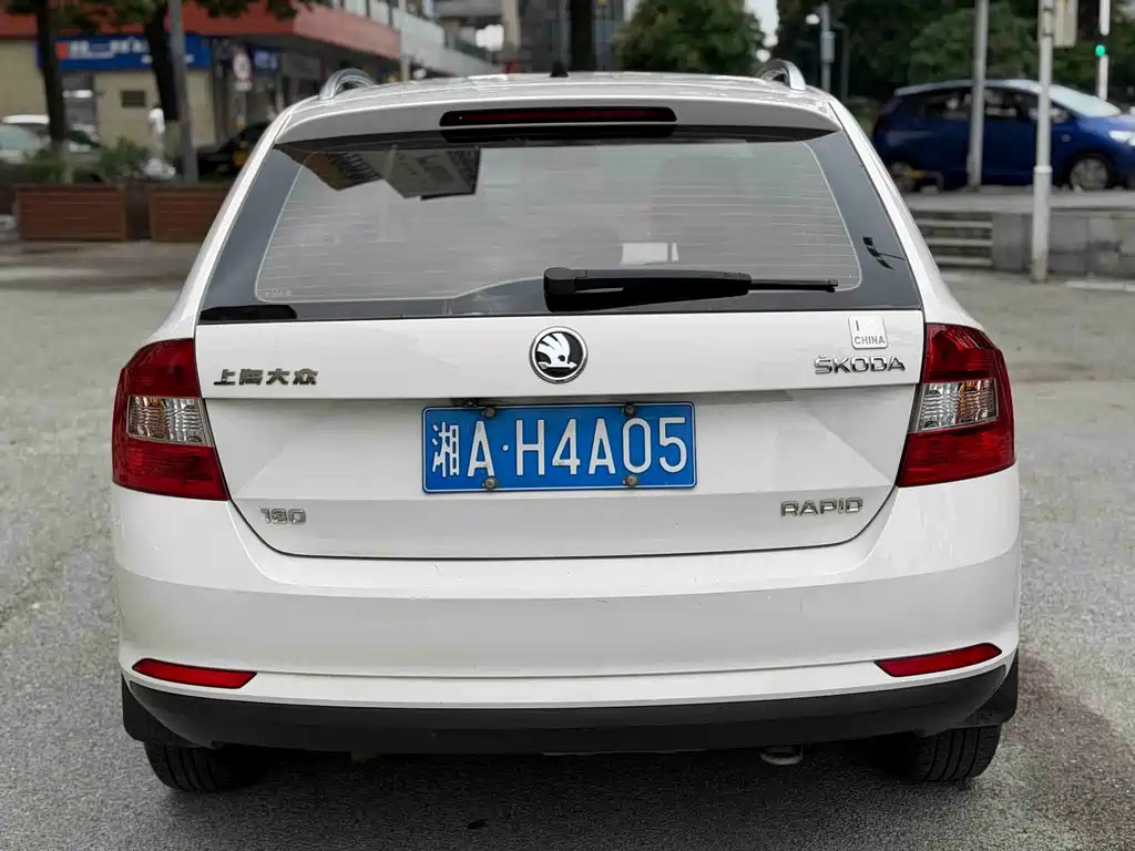 Skoda Rapid Spaceback 2016